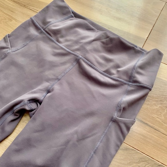 Fabletics Oasis 7/8 legging Size M - Picture 6 of 13